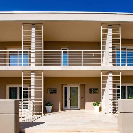 Hotel Boutique Carolina Марина-ди- Кастаньето Экстерьер фото