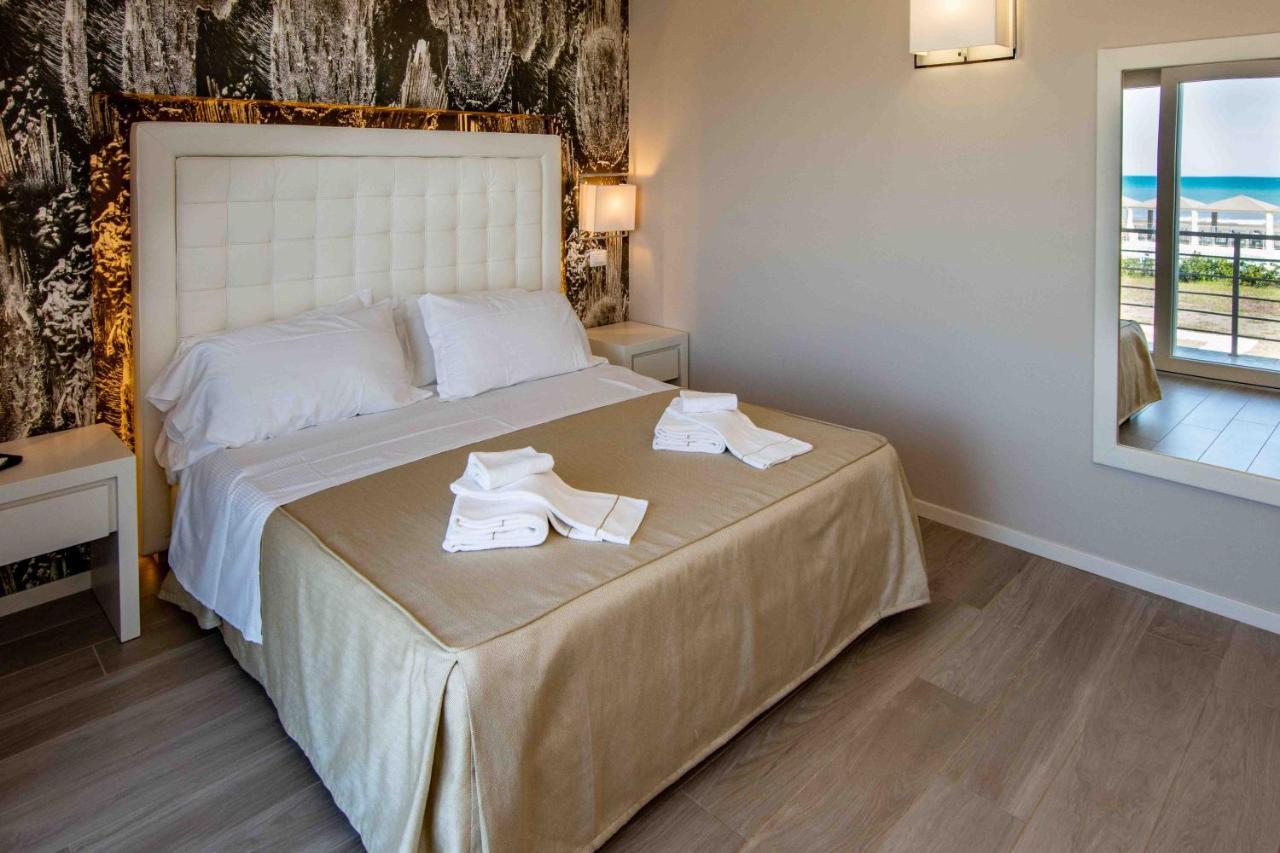 Hotel Boutique Carolina Марина-ди- Кастаньето Экстерьер фото
